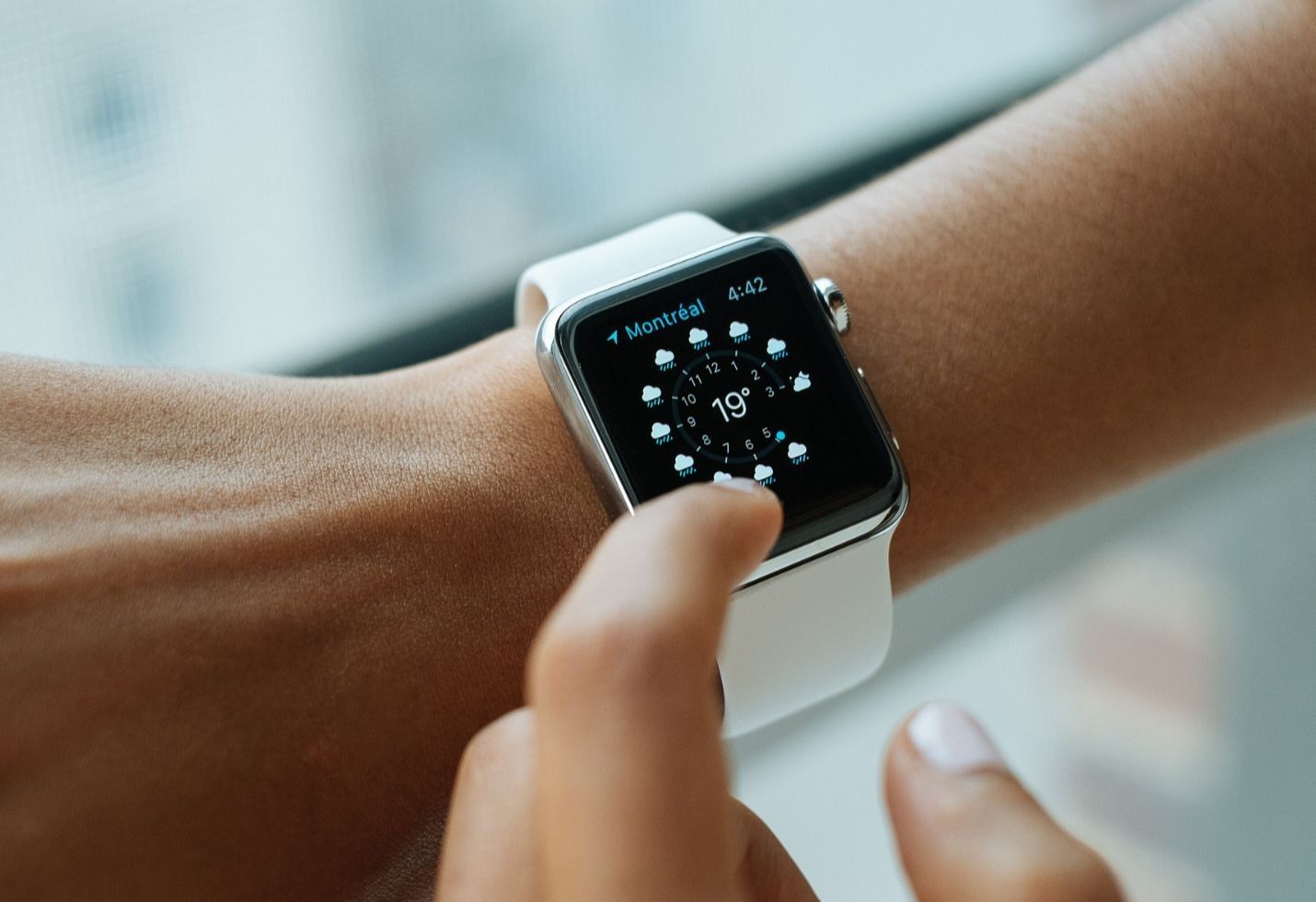 Apple to Kick Off Product Blitz With iPhone Xs Line, New Watches