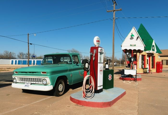 Gas, Once a Bridge, Becomes a Roadblock