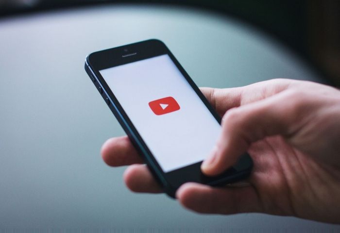 YouTube removed hundreds of videos that promoted a homework cheating site